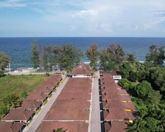 White Beach Resort - Bang Saphan - Buiten zicht