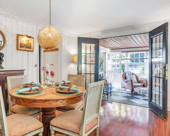 Quaint Water Mill Cottage - Water Mill - Dining room