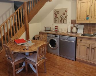 Courtyard Cottage, Great Paxton, St Neots, Cambs, Pe19 6ra - St. Neots - Eetruimte
