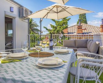 Seaview Apartment with two terraces on the island of Losinj, Croatia - Mali Lošinj - Balkon