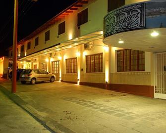 Hotel Aranjuez - Villa Carlos Paz - Gebouw