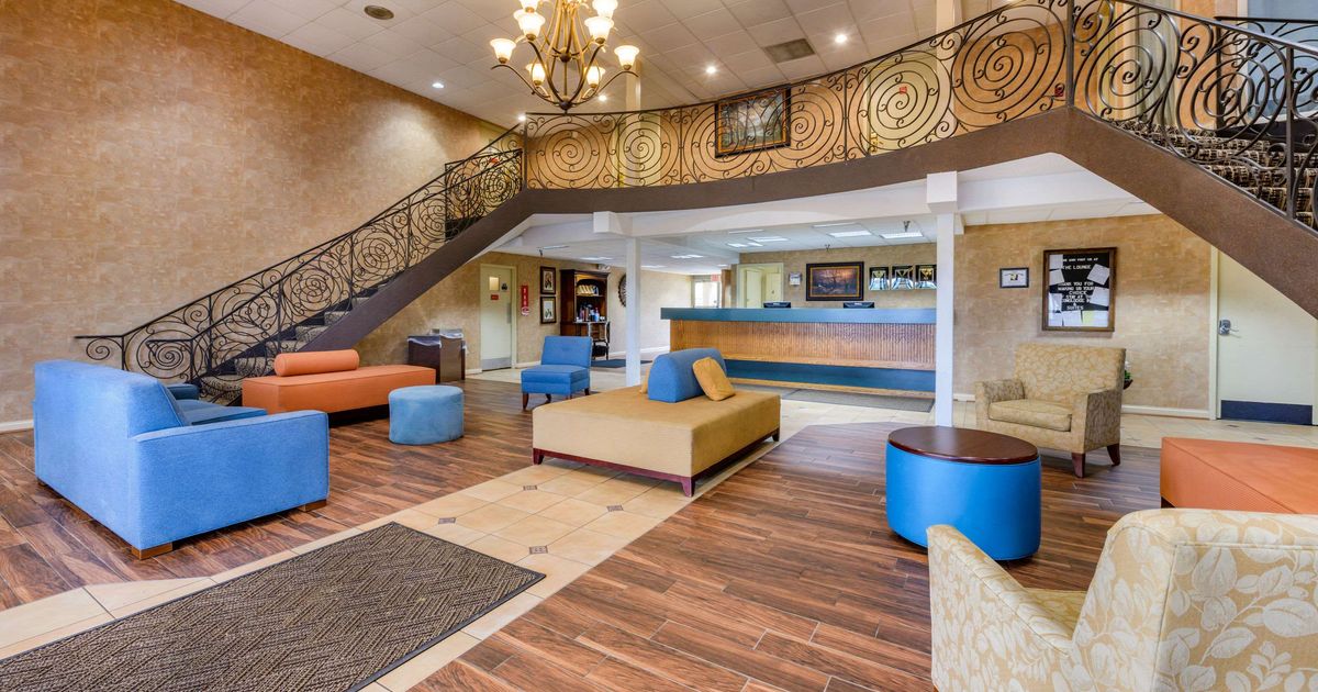 Econo Lodge Inn & Suites Triadelphia Wheeling from 56. Triadelphia