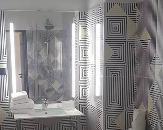ibis Styles Massy Opéra - Massy - Badkamer