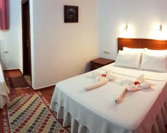 Alican Pension - Cirali - Bedroom