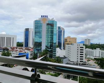 Stayinn Gateway Hotel Apartment - Kuching - Balcony