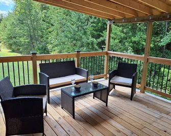 Private house near Cumberland Falls, Daniel Boone Forest and Laural River Lake - Corbin - Balkon