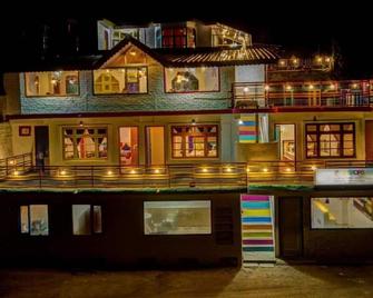 goStops Naggar - Naggar - Building
