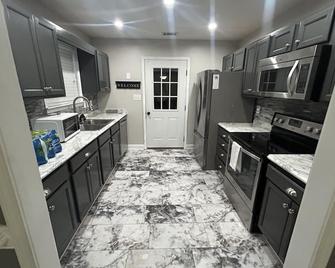 3 bedroom, 2 bath house near tennis center - Rome - Kitchen