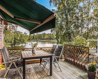 Lovely Home In Munka-Ljungby With Wifi - Munka-Ljungby - Balkong
