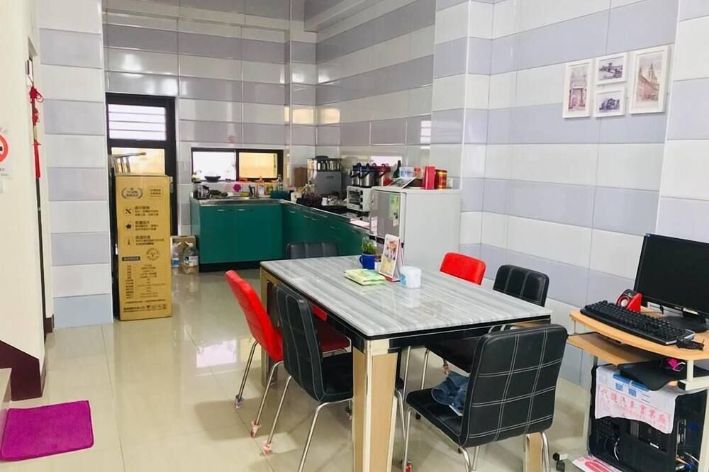 سانلي بي آند بي - Jinhu Township