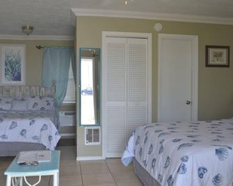 Sun Life Beach Hotel - Englewood - Bedroom