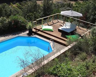 independent cottage in the heart of Provence - Besse-sur-Issole - Piscina