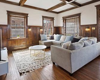 Grand Historic 8br 6 5ba Mansion Waterfront Decks - Atlantic City - Sala de estar