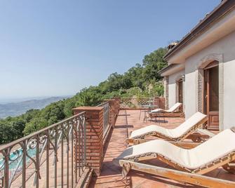 5 bedroom accommodation in Graniti (ME) - Graniti - Balcón