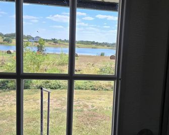 Cozy Cottage With a View in La Grange - La Grange - Balkon