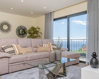 Canhas Residence II by Homie - Ponta do Sol - Living room