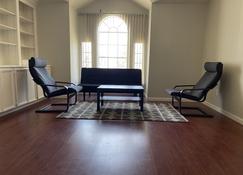 Fully furnished 4BR single house in the best location - Sugar Land - Living room