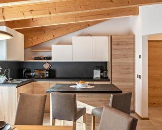 Luxury Apartment Majon de Rita - ヴィーゴ・ディ・ファッサ - キッチン