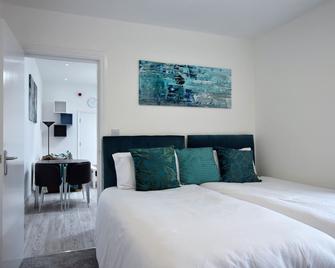 Stylish 1 bedroom flat close to City Centre - Sunderland - Bedroom