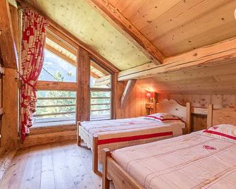 Chalet de Marie proche des Saisies - Queige - Habitación