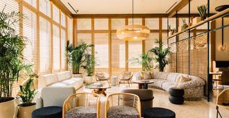 Hotel June West L.A., a Member of Design Hotels - Los Angeles - Area lounge