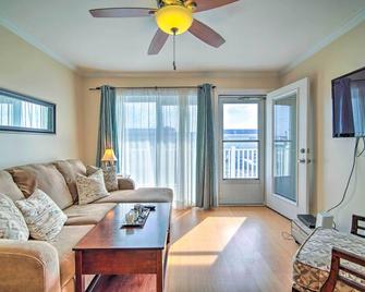 Beautiful Brigantine Condo - Walk to Beach! - Brigantine - Living room