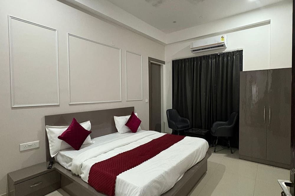 The Royal Harmony - Greater Noida - Schlafzimmer