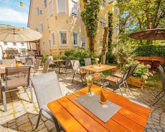 Hotel Plankl - Altötting - Patio