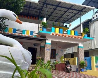 Endless Nights- Complete Property - Varkala