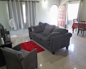 Charming 1-bedroom apartment with WiFi, AC in fantastic Basseterre - Basseterre