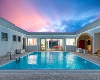 Core Resort - Tuglie