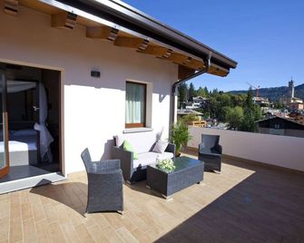 Harmony Suite Hotel - Selvino - Balkon
