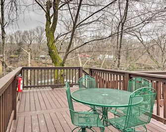 Cozy Heber Springs Cabin w/ Deck & Dock! - Heber Springs - Balkón