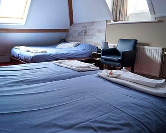 Bed & Breakfast De Smousenhoek - Ouddorp - Bedroom