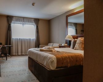 Alona Hotel - Bellshill