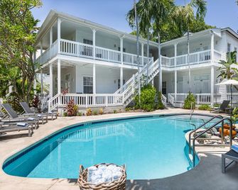 Paradise Inn - Key West - Pool