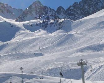 Cozy Studio for 4 with South-Facing Balcony, Dishwasher, Ski Storage, and Stunning Mountain Views - Barèges - Property amenity