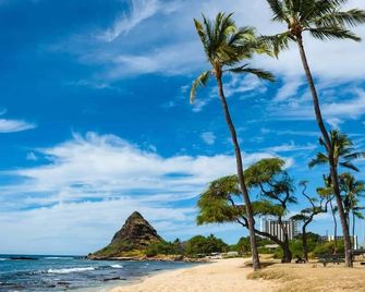 @ Marbella Lane - Mesmerizing Ocean + Mt Views - Waianae