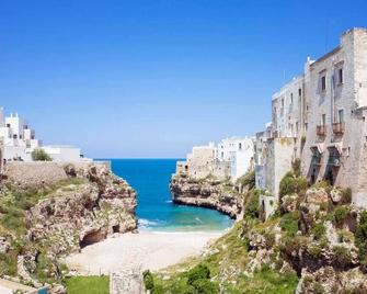 Wepuglia - Dimore Museum - Apt.Sole - Polignano a Mare