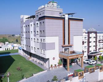 The Sky Imperial - Shahi Hotels & Resort - Nāthdwāra - Building