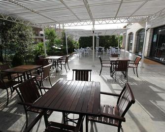 Hotel Heksamil - Ksamil - Restauracja