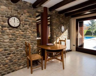 Holiday Home Can Oscar by Interhome - La Seu d'Urgell - Ruokailuhuone