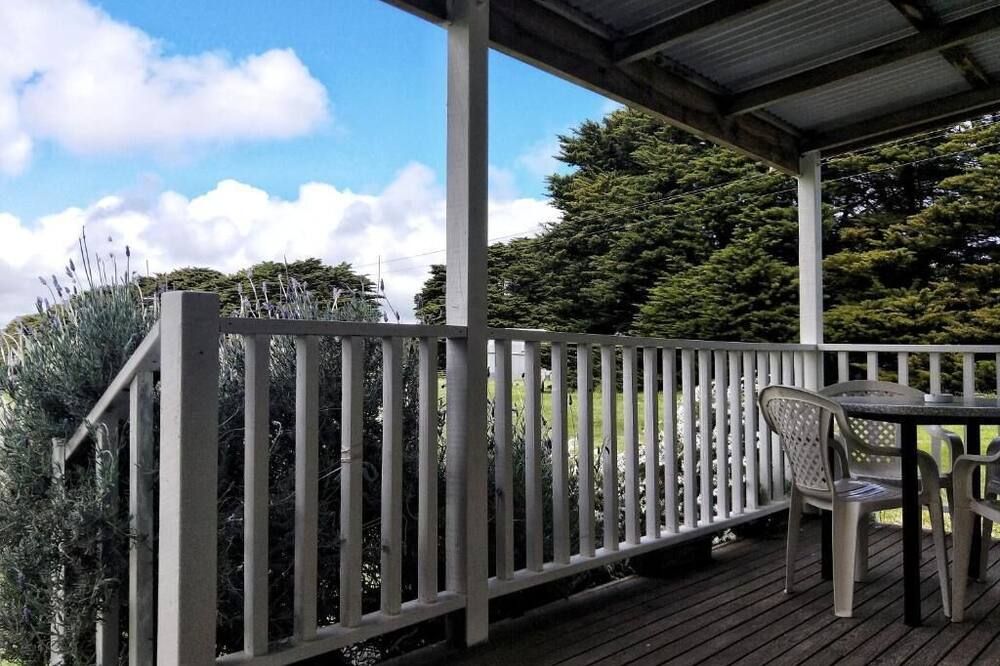 تويلف أبوسلز موتيل آند كنتري ريتريت