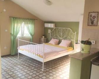 Studio Apartments Krasici - Bjelila - Bedroom