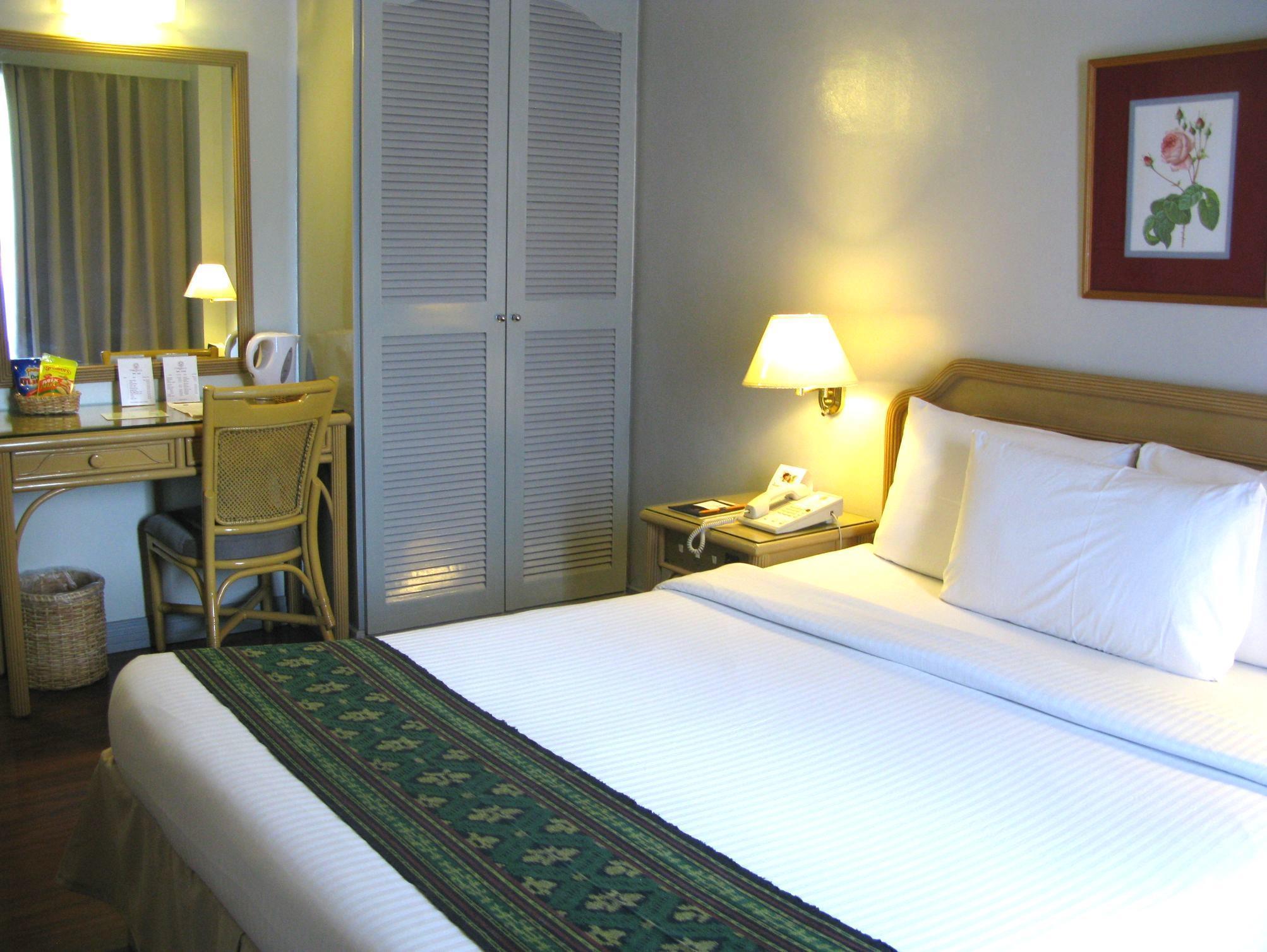 Casa Leticia Boutique Hotel C 40 C 5 4 . Davao City