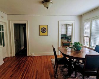 Sept Special - Free 1-day w/3 days min - Cozy 3 beds Yoga by the Beach - Long Beach - Comedor