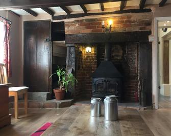 Myrtle Cottage - Diss - Lobby