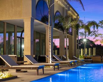 Class Hotel Piracicaba - Piracicaba - Svømmebasseng