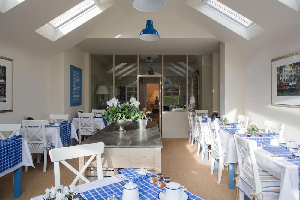 Grays Boutique B&B - באת' - מסעדה