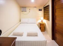 Alona Beach Side Inn - Thành phố Panglao - Phòng ngủ